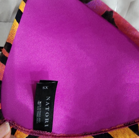 Natori Swim Set, Top is XS and Bottom is S - Picture 4 of 4